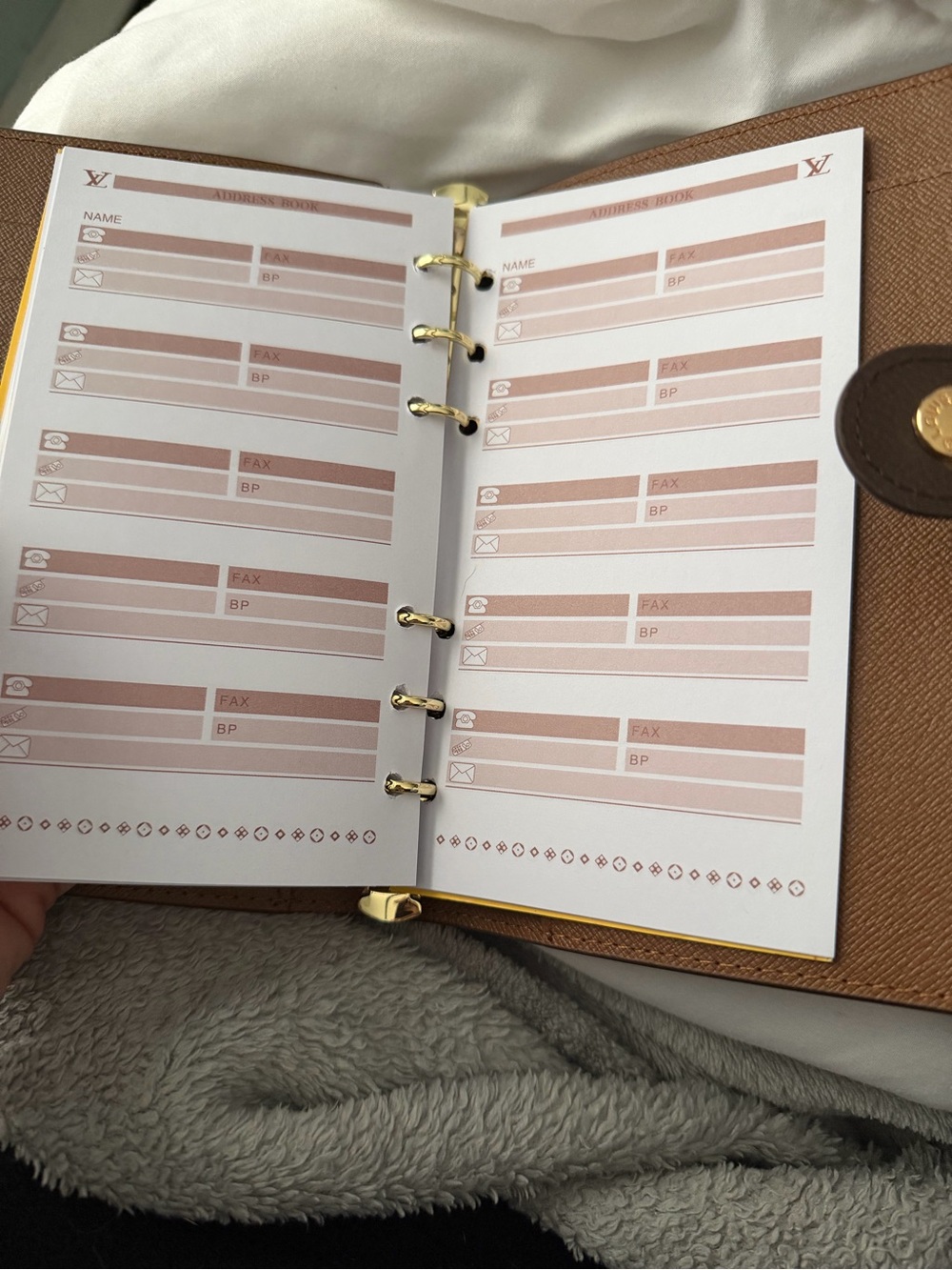 Brown Monogram Canvas Agenda Cover with Gold Snap 💛✨🤎 - Picture 6 of 7